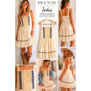 NWOT Band of the Free Indus Embroidered Boho Ruffled Tiered Dress, S